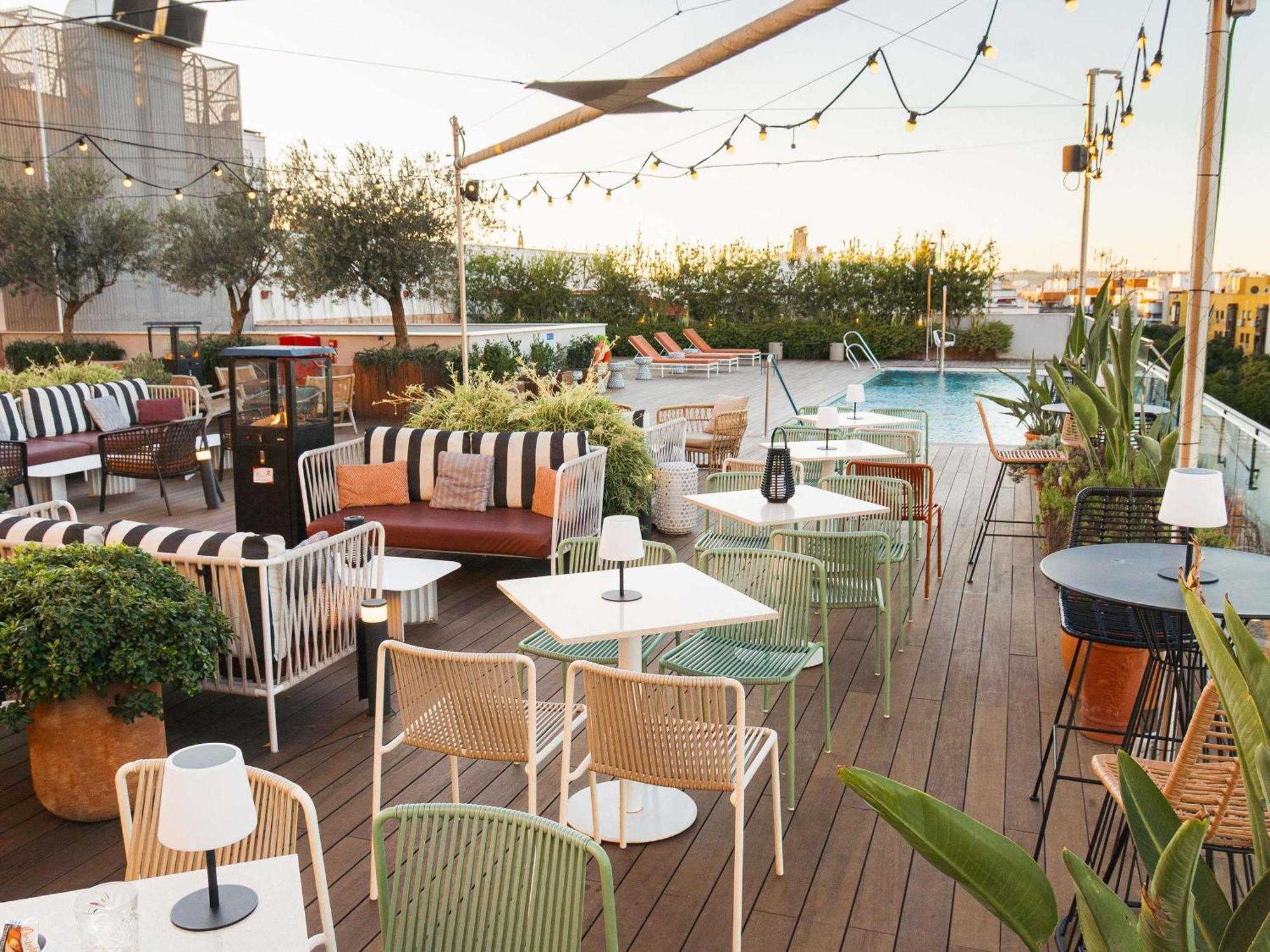 Ibis Styles Sevilla City Santa Justa Exterior photo