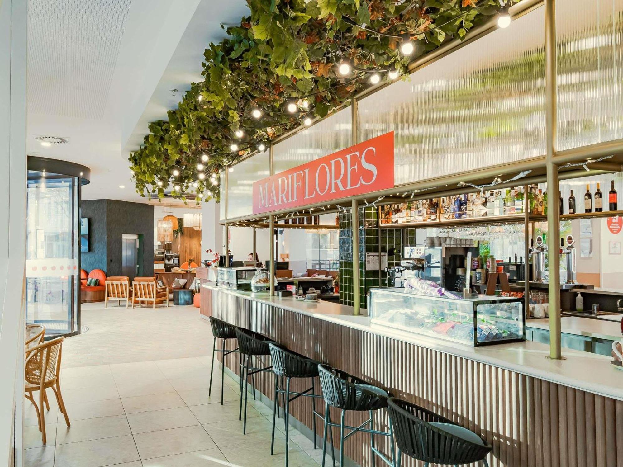 Ibis Styles Sevilla City Santa Justa Exterior photo